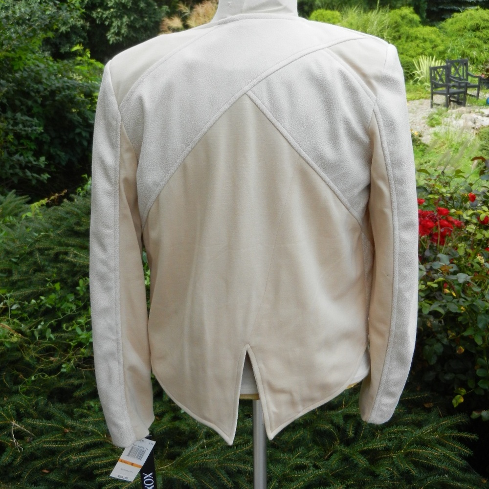 New XOXO Small Simplexity Blazer Two Tone